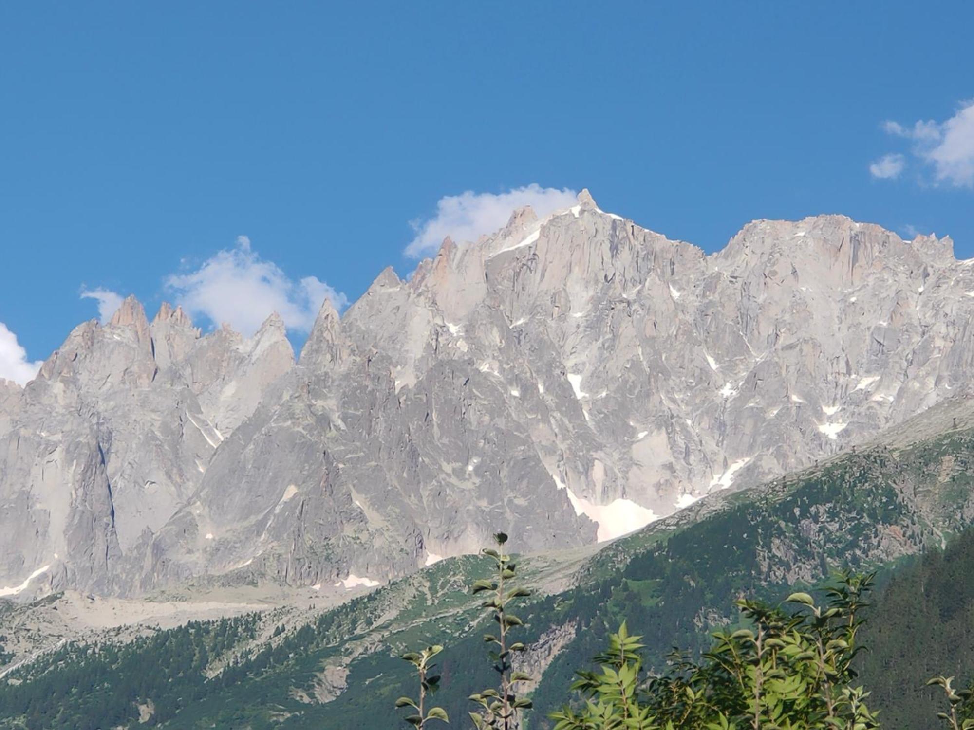 Beau Studio Dans La Vallee De Chamonix Les Trabets Bagian luar foto