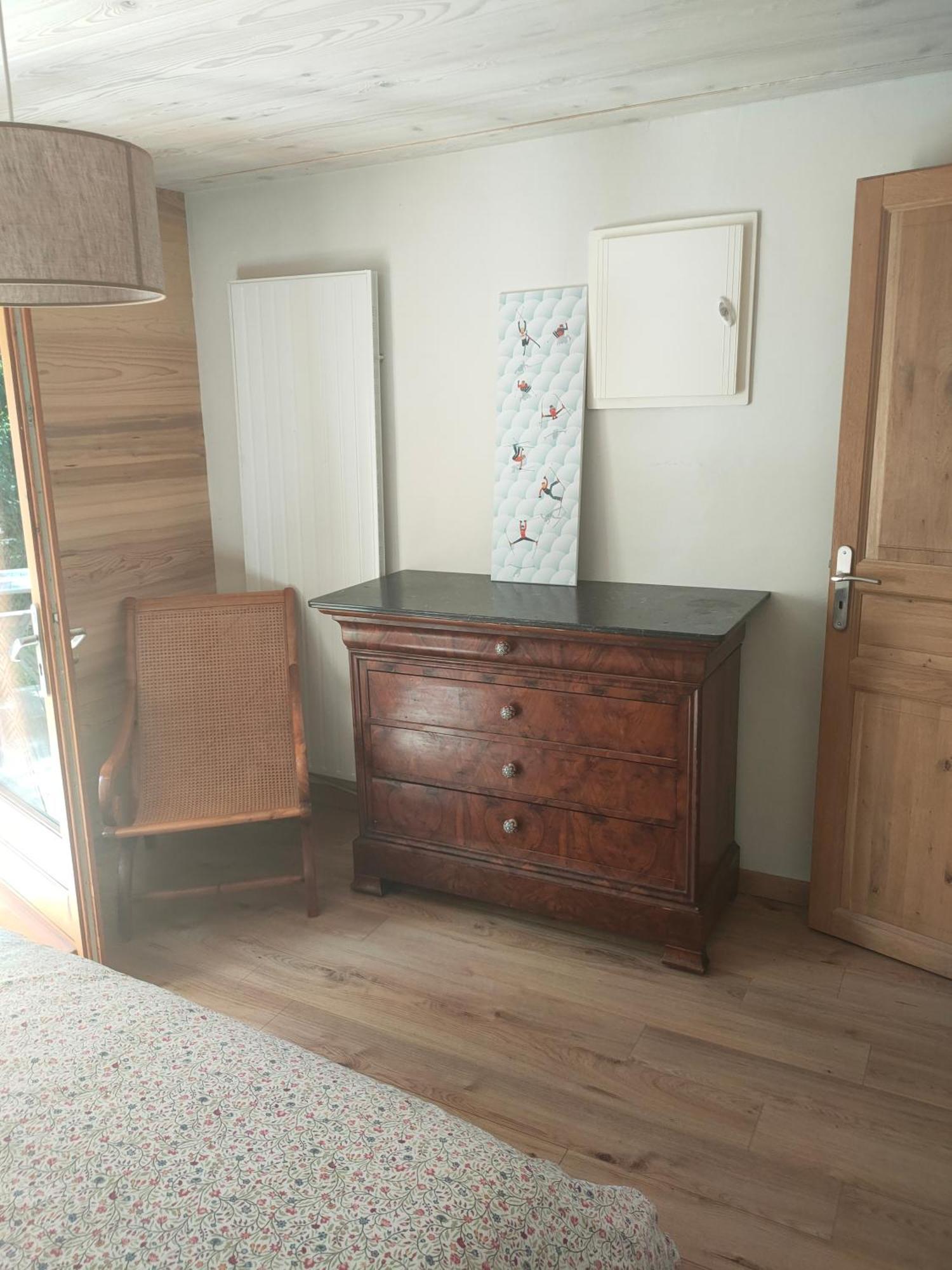 Beau Studio Dans La Vallee De Chamonix Les Trabets Bagian luar foto